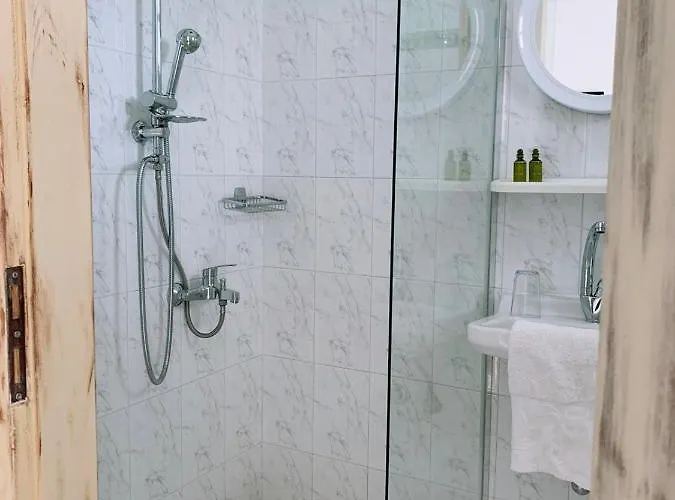 Aparthotel Fragias Hotel - Quiet Downtown, 2 Min Walk To Naxos Town 3*