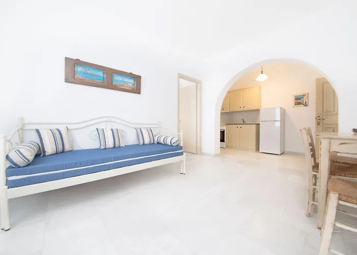 Fragias Hotel - Quiet Downtown, 2 Min Walk To Naxos Town Naxos City