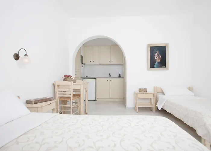 Fragias Studios & Apartments 4*