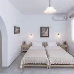 Lägenhetshotell Fragias & 4*