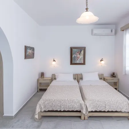 Apart-hotel Fragias & 3*