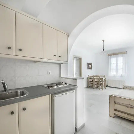 Fragias & 2* Naxos City
