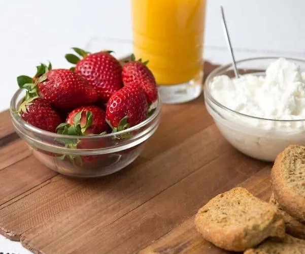 Fragias Hotel - Quiet Downtown, 2 Min Walk To Naxos Town