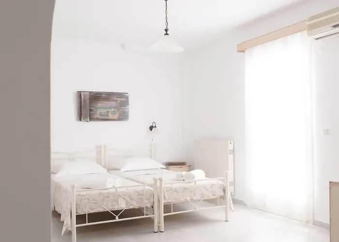 Fragias Hotel - Quiet Downtown, 2 Min Walk To Naxos Town Naxos City