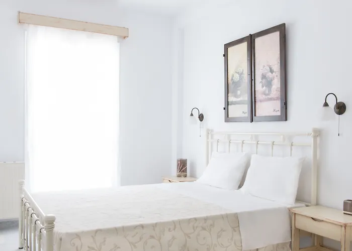 Fragias Hotel - Quiet Downtown, 2 Min Walk To Naxos Town