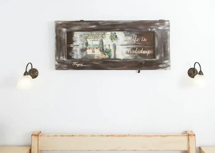 Aparthotel Fragias Hotel - Quiet Downtown, 2 Min Walk To Naxos Town 3*